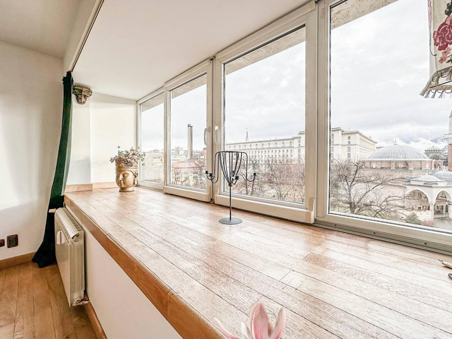 Fully Equipped Vitoshka Area Spacious Metro *